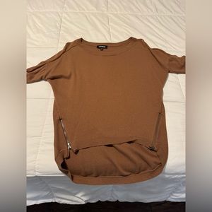 Small tan women’s express sweater